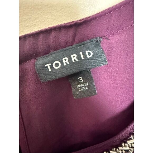 Torrid Plum Beaded Neckline Chiffon Blouse Size 3 (Plus 3X) - Picture 2 of 3